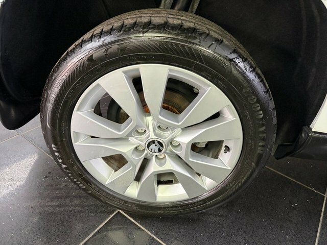 Skoda Yeti 2.0 Tdi Cr Se Drive Black #30