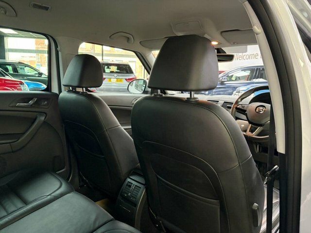Skoda Yeti 2.0 Tdi Cr Se Drive Black #18