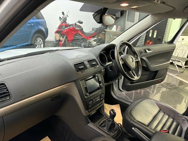 Skoda Yeti 2.0 Tdi Cr Se Drive Black #24