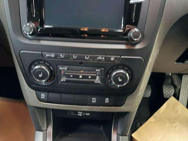 Skoda Yeti 2.0 Tdi Cr Se Drive Black #16