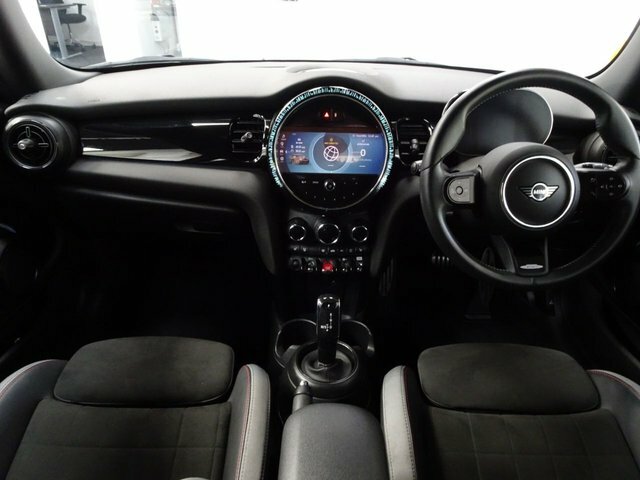Mini Hatch 1.5 Cooper Sport Hatchback Steptronic E LP72XHG Red #2