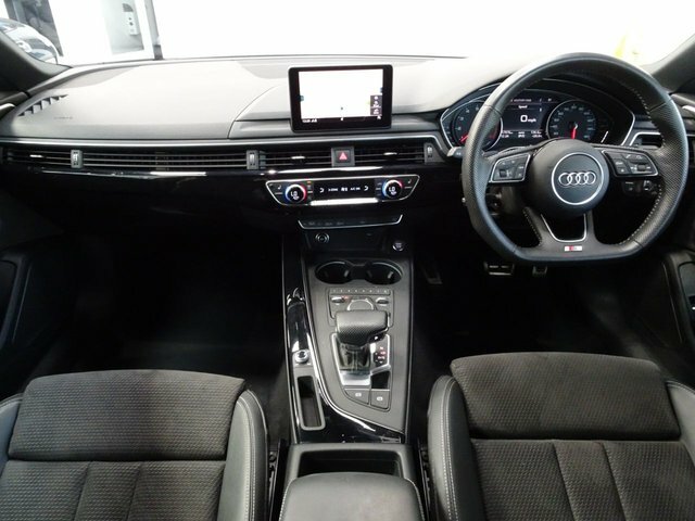 Audi A5 2.0 Tfsi 40 Black Edition Coupe S Troni Black #2