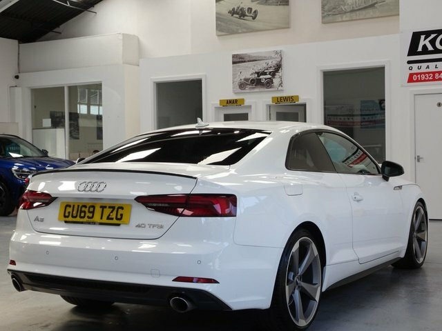 Audi A5 2.0 Tfsi 40 Black Edition Coupe S Troni Black #5