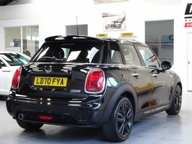 Mini Hatch 1.5 Cooper Sport Hatchback Euro Black #5