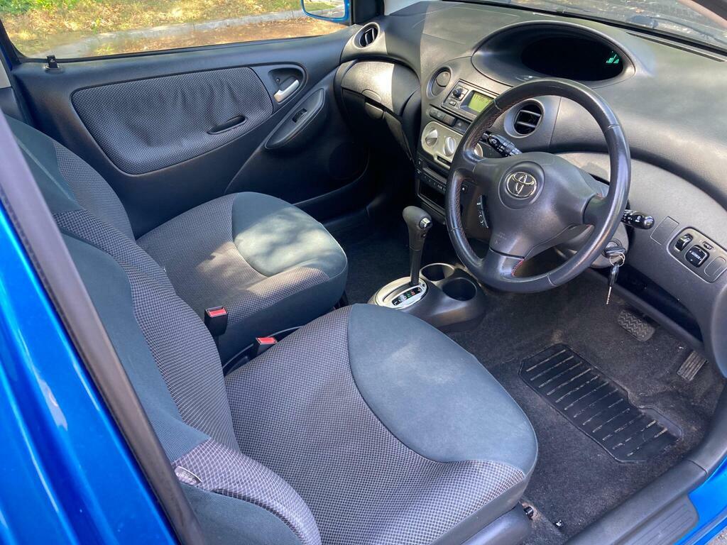Toyota Yaris Vvt-i T2  #11