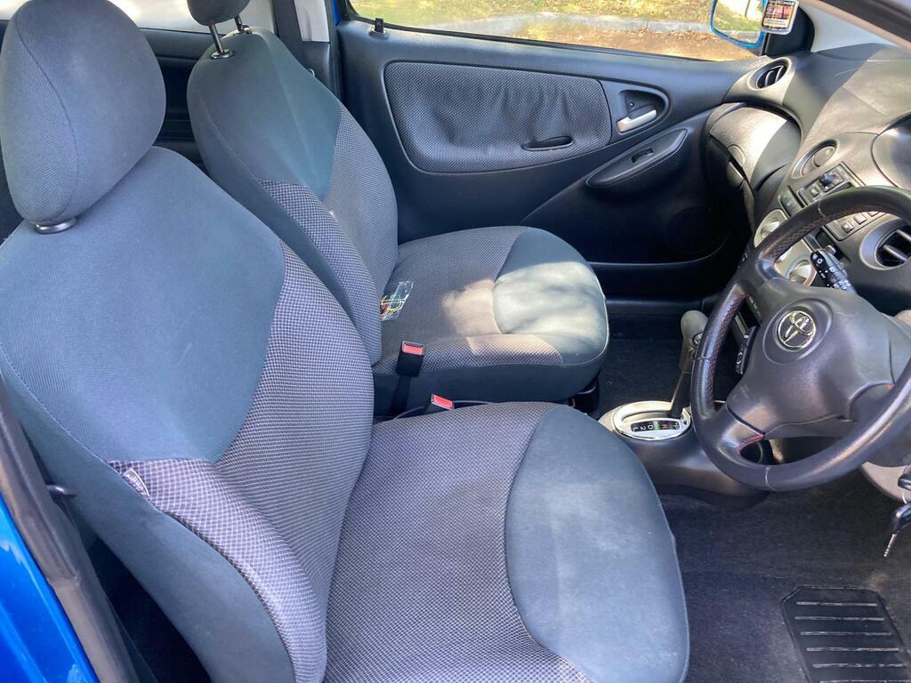 Toyota Yaris Vvt-i T2  #12