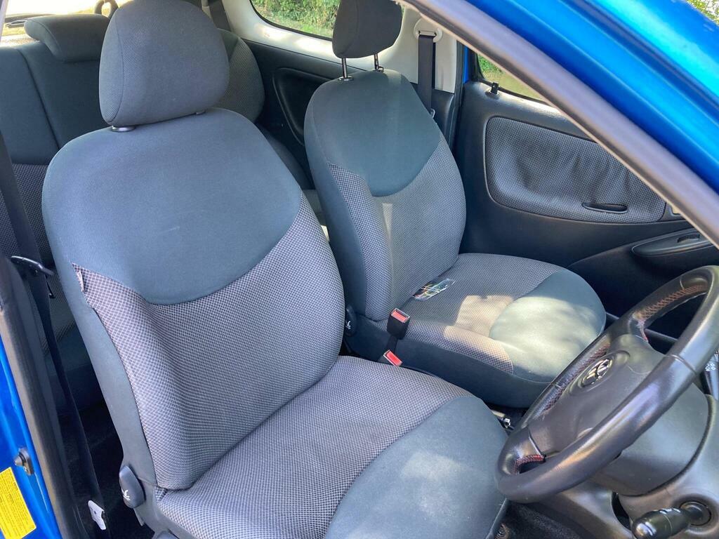 Toyota Yaris Vvt-i T2  #13