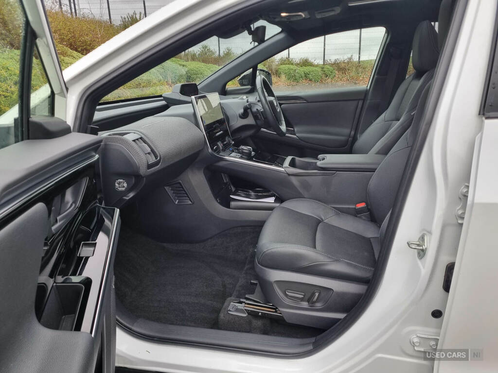 Subaru Solterra 71.4Kwh Touring Awd Silver #9