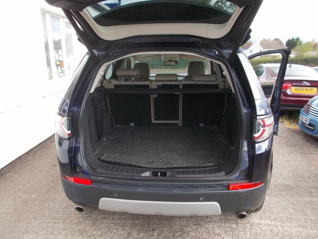 Land Rover Discovery Sport Se Tech Red #15