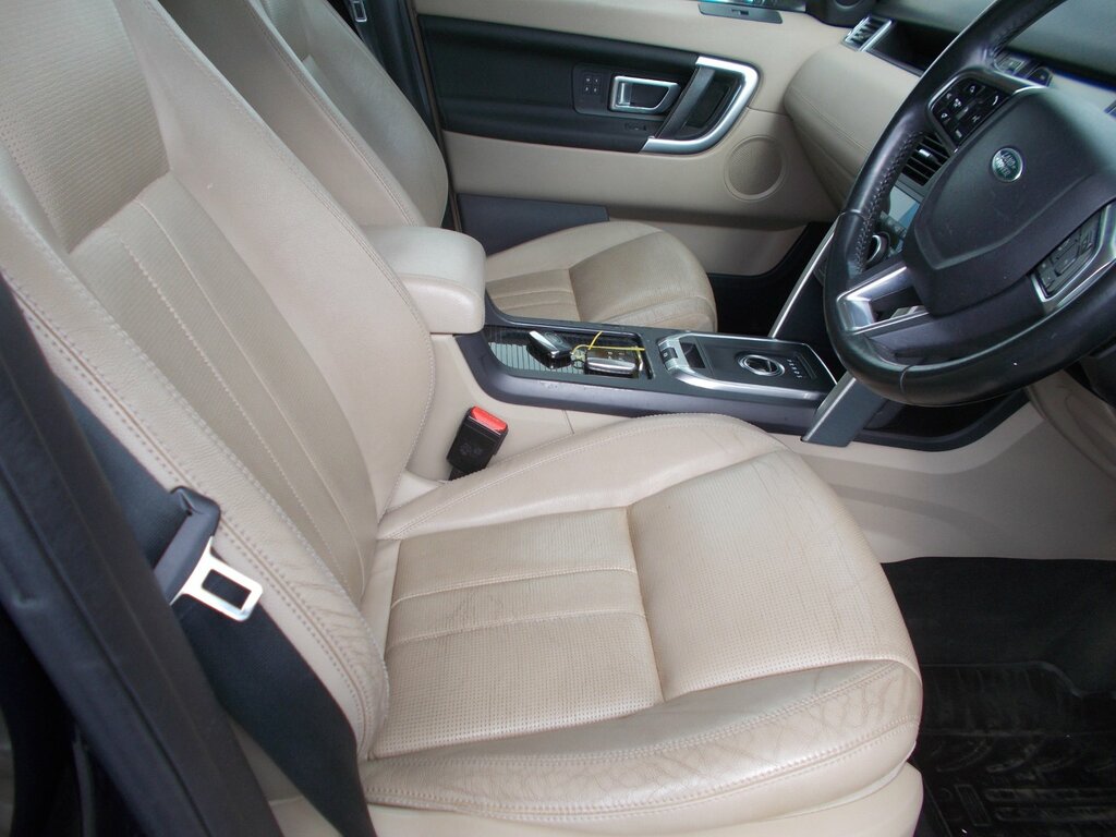 Land Rover Discovery Sport Se Tech Red #12