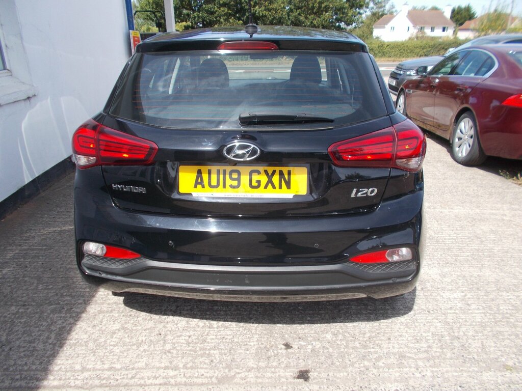 Hyundai I20 1.2 Se Launch Edition Hatchback Black #6