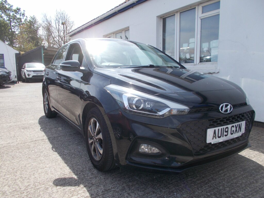 Hyundai I20 1.2 Se Launch Edition Hatchback Black #2