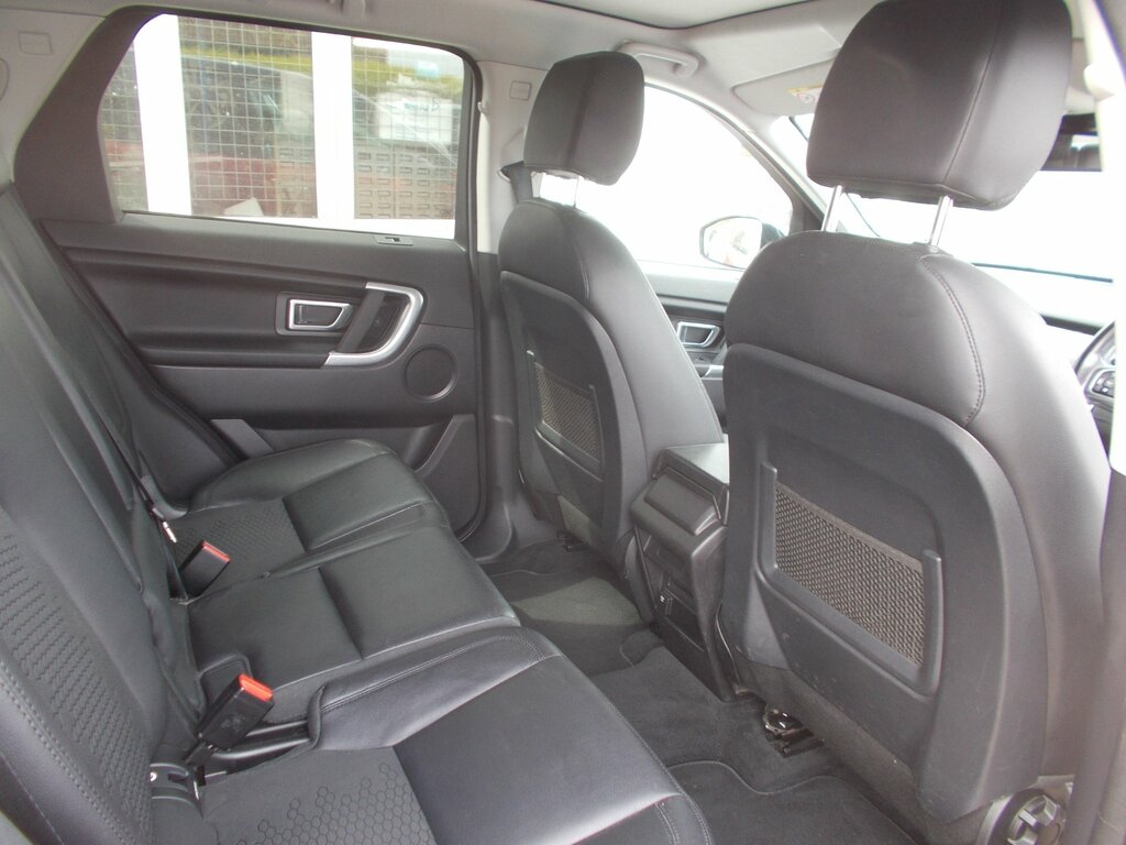 Land Rover Discovery Sport Sport Td4 Pure Special White #11