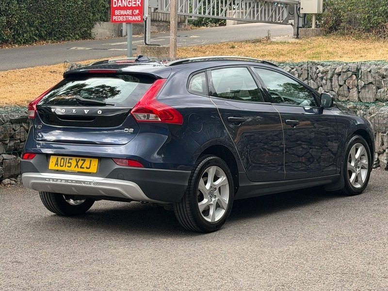 Volvo V40 Cross Country 1.6 D2 Lux Nav Hatchback Powershift Red #17