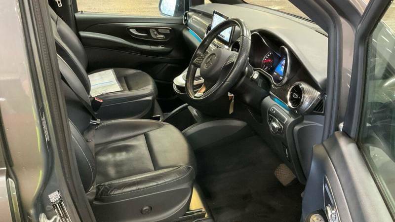 Mercedes-Benz EQV Eqv 300 Sport Premium Silver #7