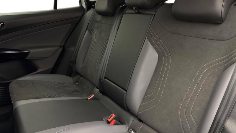 Volkswagen ID.4 Pro Performance 77Kwh Family White #5