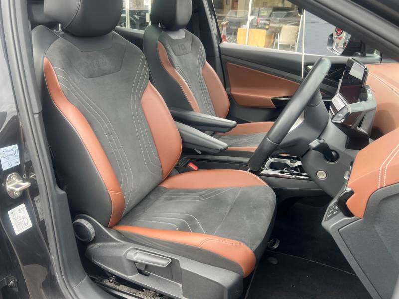 Volkswagen ID.4 150Kw Family Pro Performance 77Kwh Estate Blue #14