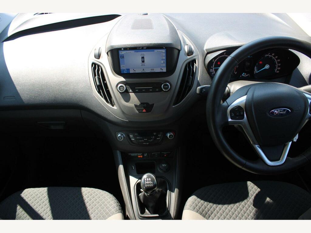 Ford Tourneo Courier 1.0 Ecoboost Zetec Mpv  #6