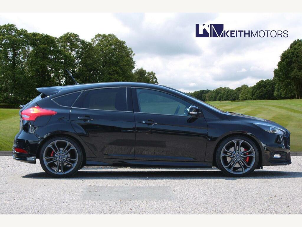 Ford Focus 2.0T Ecoboost St-3 Hatchback #4