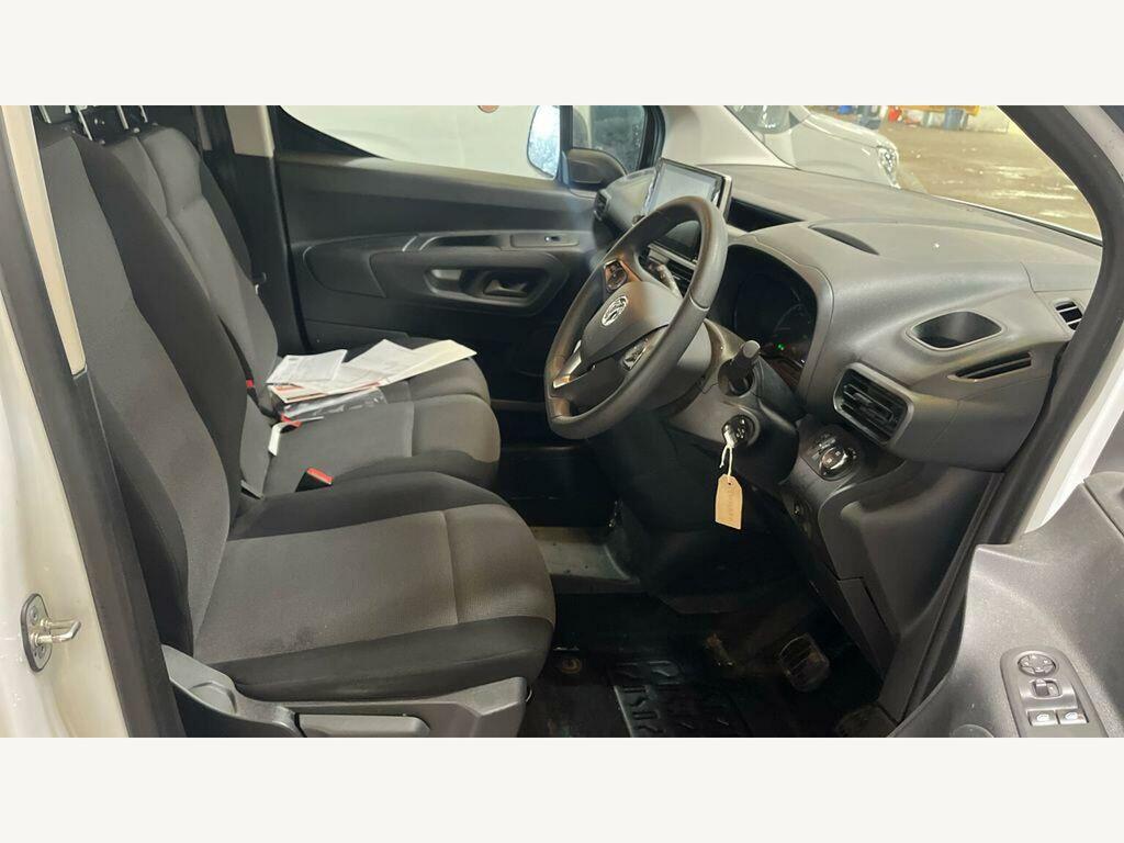 Vauxhall Combo-e Life Vauxhall L1 2300 100Kw Prime 50Kwh H1 Van White #7