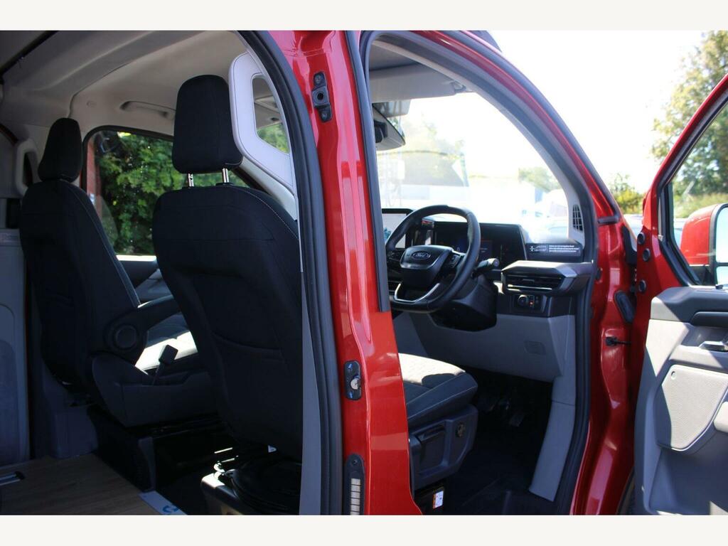Ford Transit Custom 2.0 320 Ecoblue Titanium Nugget L1 #5