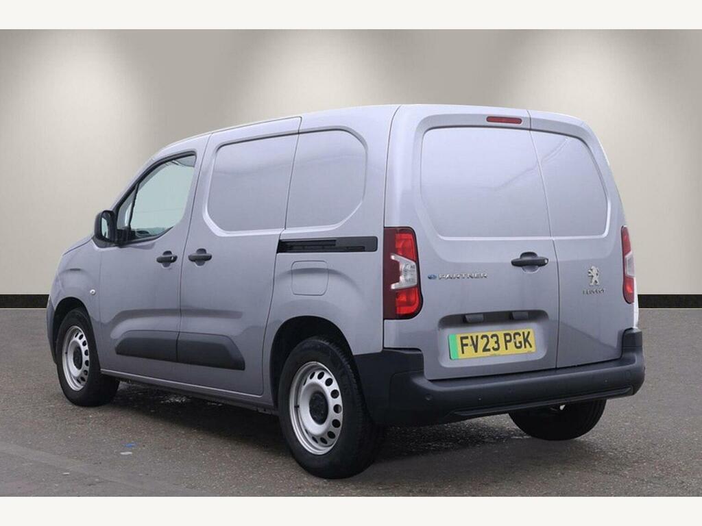 Peugeot E-Partner 800 50Kwh Professional Premium Standard Panel Va #4