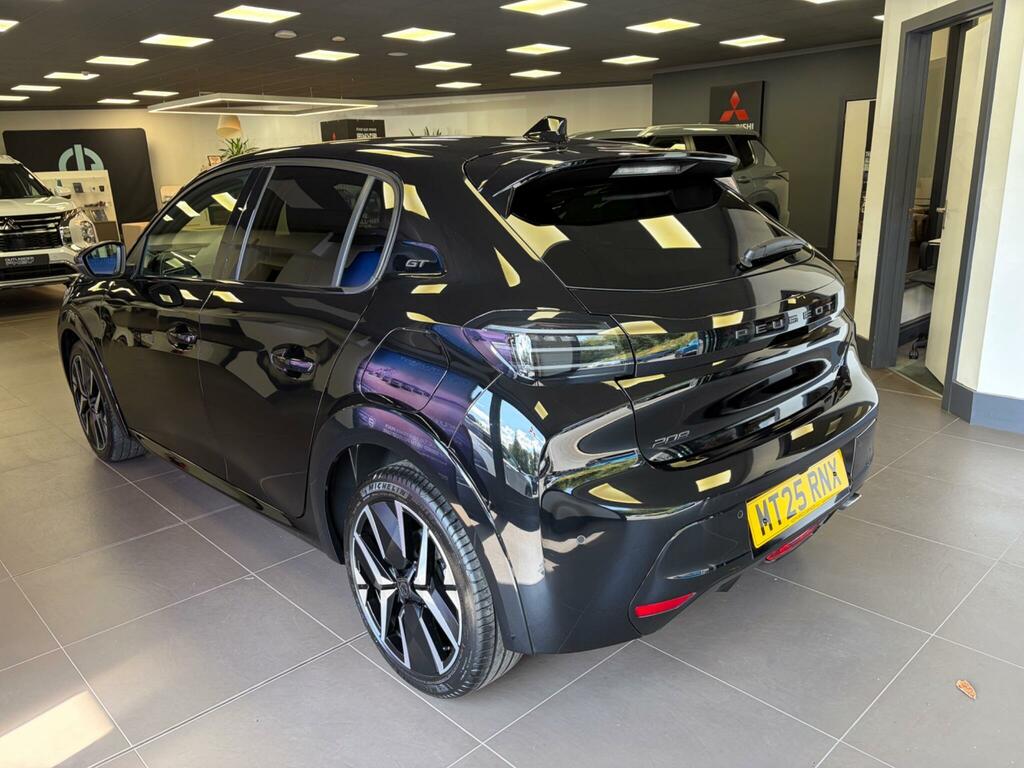 Peugeot 208 1.2 Puretech Gt Euro 6 Ss MT25RNX Black #4