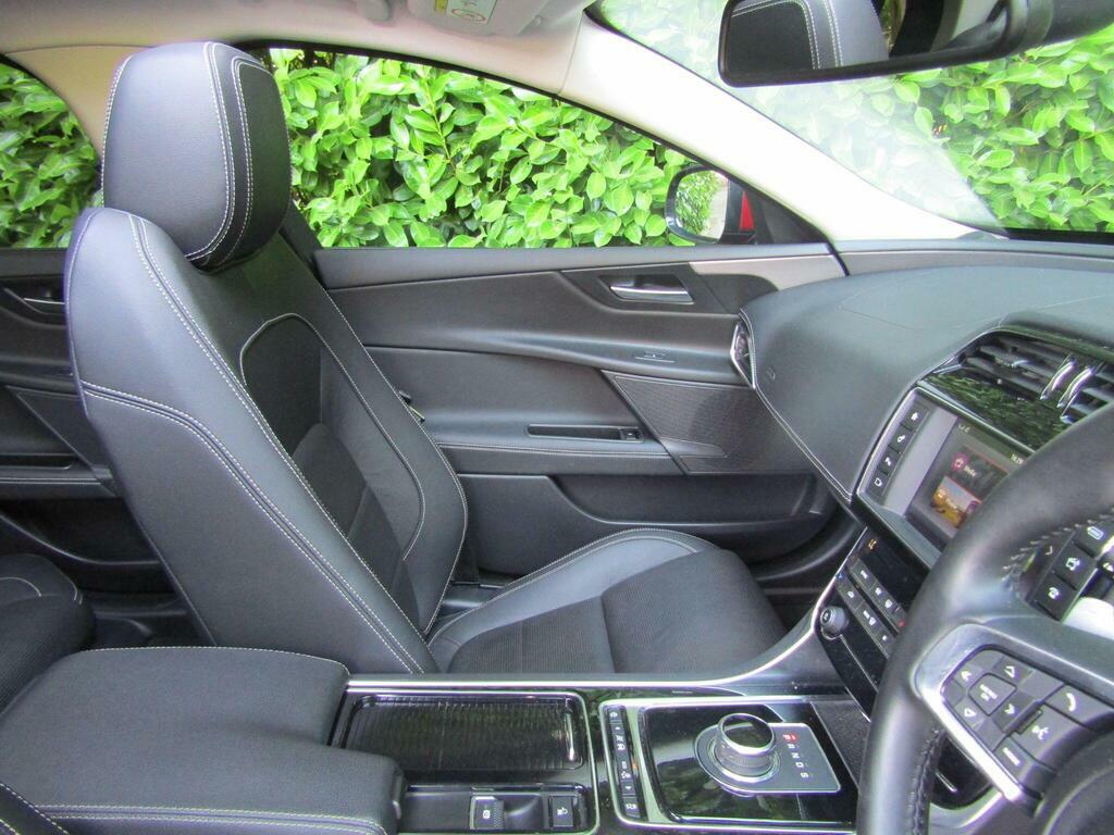 Jaguar XE 2.0I R-sport Euro 6 S S Red #6