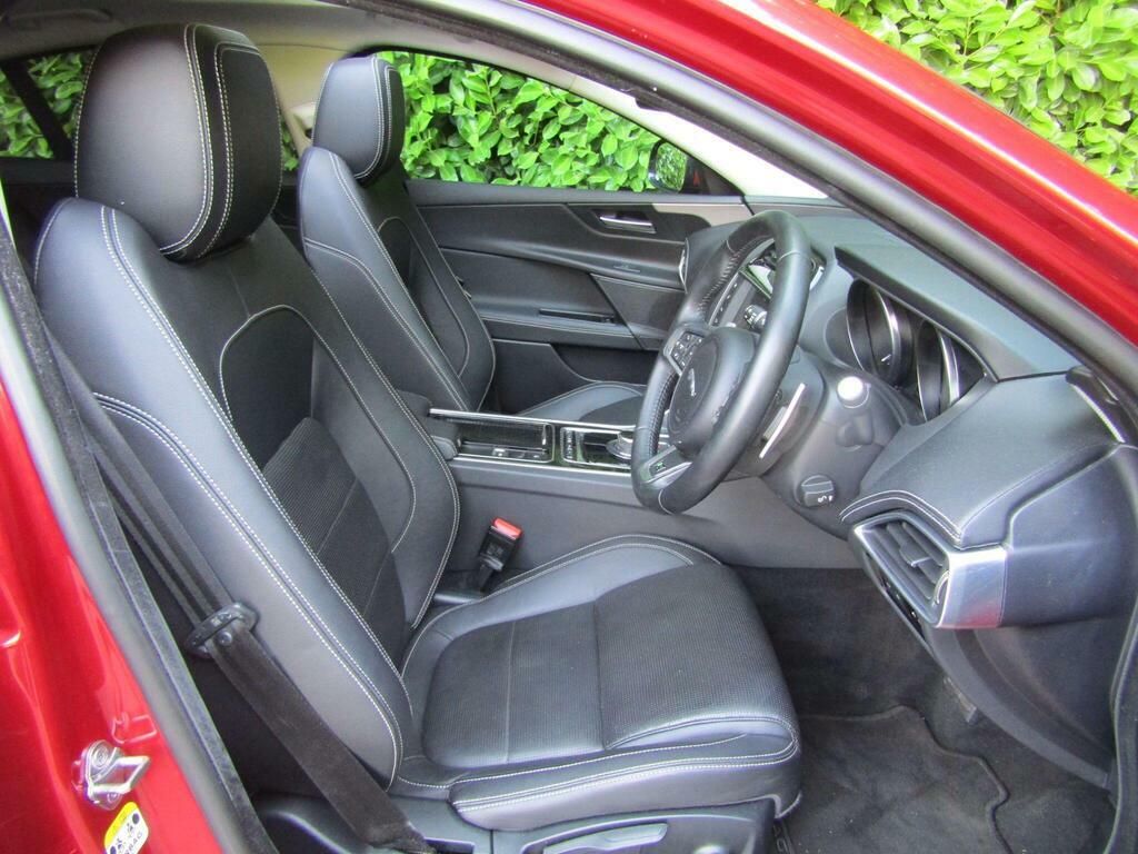 Jaguar XE 2.0I R-sport Euro 6 S S Red #4