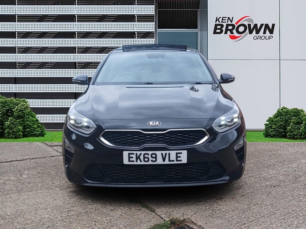 Kia Ceed 1.4 T Gdi First Edition Hatchback Dct Black #4