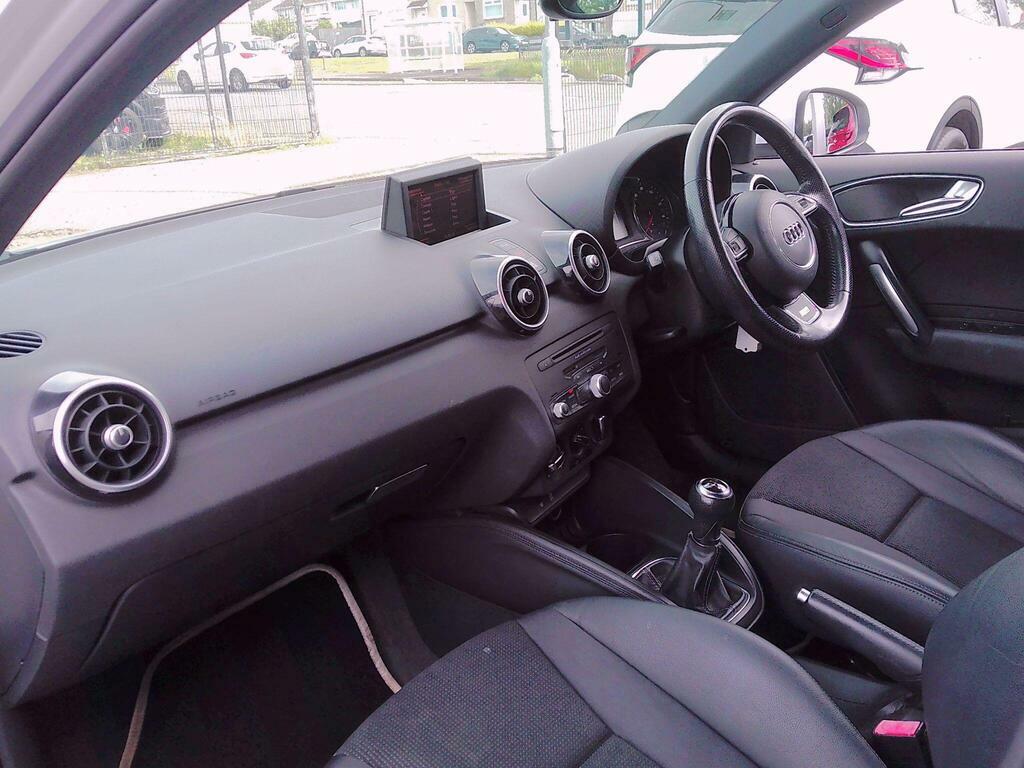 Audi A1 1.4 Tfsi Sport Sportback Euro 5 Orange #11