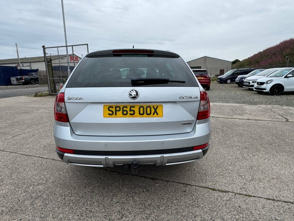 Skoda Octavia 2.0 Tdi Vrs Hatchback Euro 5 S White #7