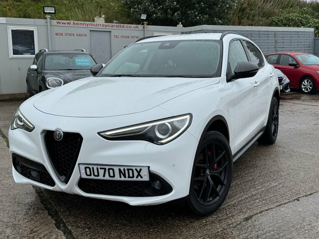 Alfa Romeo Stelvio 2.2L Nero Edizione White