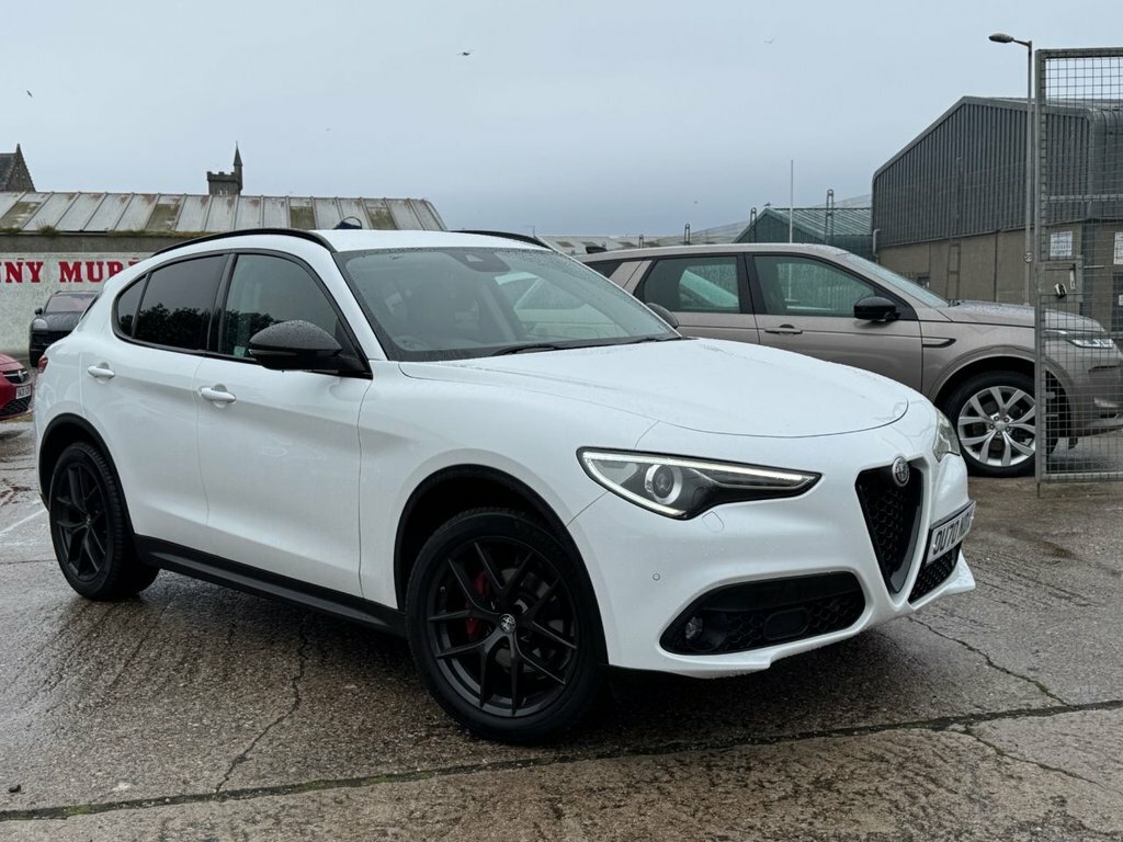 Alfa Romeo Stelvio 2.2L Nero Edizione White #2