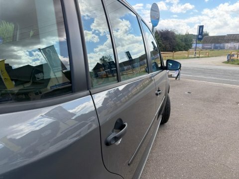 Volkswagen Touran  Silver #32