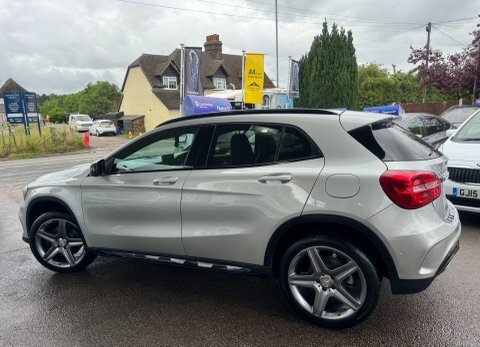 Mercedes-Benz GLA Class 2.1 Gla220d Amg #4
