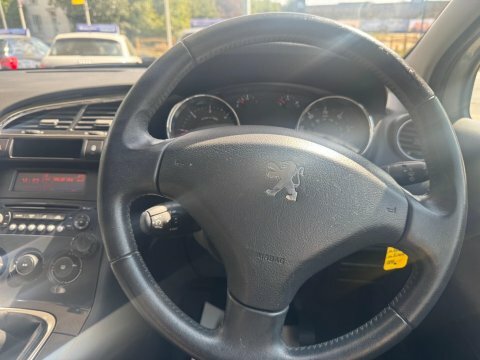 Peugeot 3008 Exclusive Hdi #10