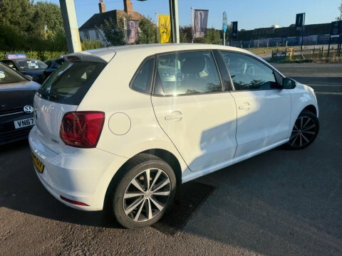 Volkswagen Polo 1.4 Match Edition Euro 5 Red #5