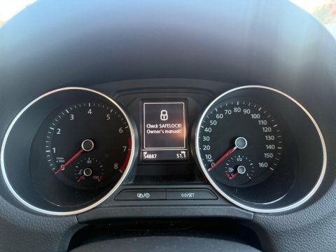 Volkswagen Polo 1.4 Match Edition Euro 5 Red #14