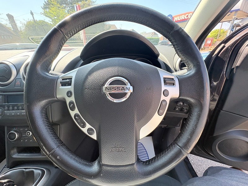 Nissan Qashqai 1.6 Acenta Flame Red 117 Bhp Red #10