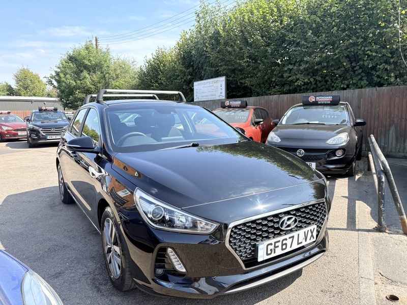 Hyundai I30 T-gdi Se Nav Black #2