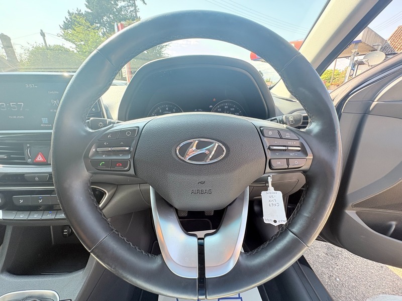 Hyundai I30 1.4 T-gdi Blue Drive Se Nav Euro 6 Ss Blue #10