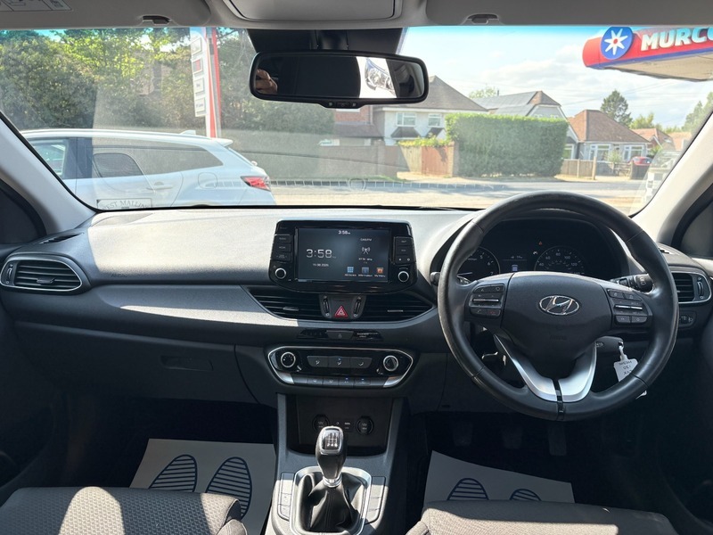Hyundai I30 1.4 T-gdi Blue Drive Se Nav Euro 6 Ss Blue #15