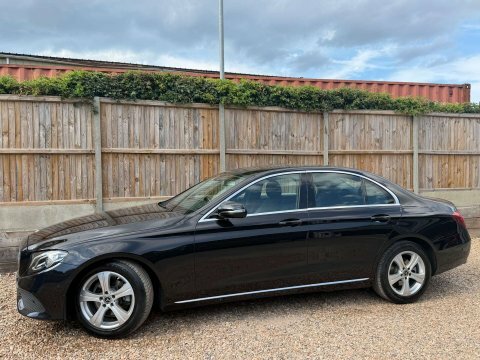 Mercedes-Benz E Class 2.0 E 220 GL67FMJ Black #5
