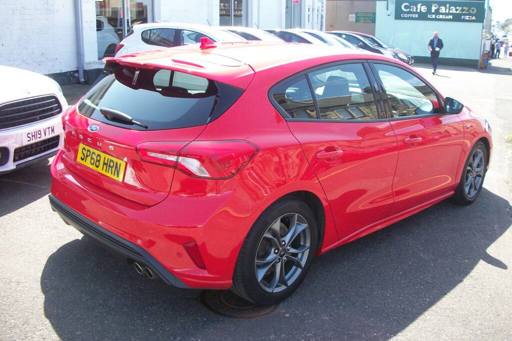 Ford Focus 1.0 Ecoboost 125 St-line Red #6