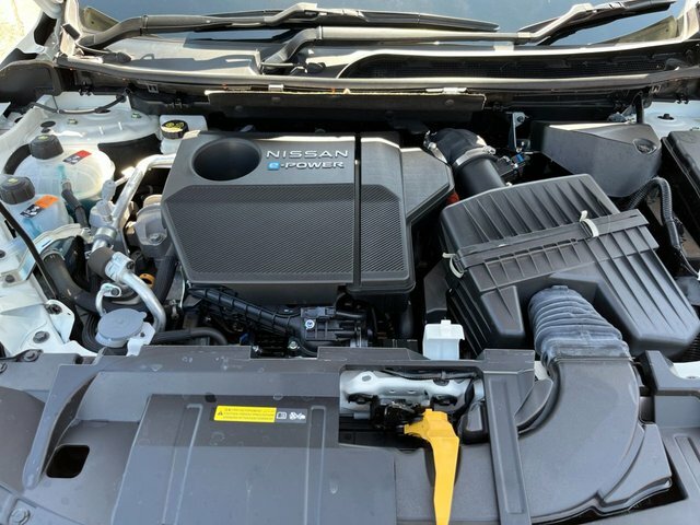 Nissan Qashqai 1.5 H E-power N-connecta Suv Hybrid Aut White #5