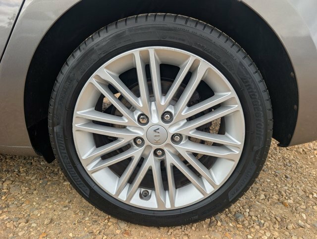 Kia Carens 1.6 Gdi Isg 2  #48