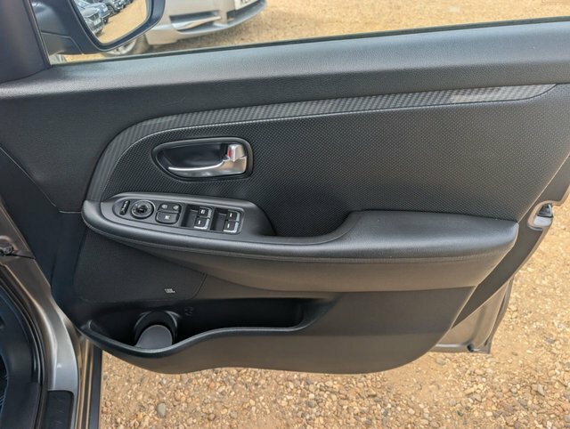 Kia Carens 1.6 Gdi Isg 2  #17