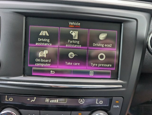 Renault Kadjar 1.5 Dci Signature Nav Suv Euro 6 White #31
