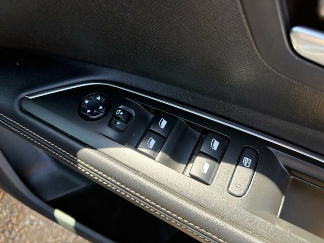 Peugeot 5008 5008 Gt Line Premium Blue Hdi Ss Green #14